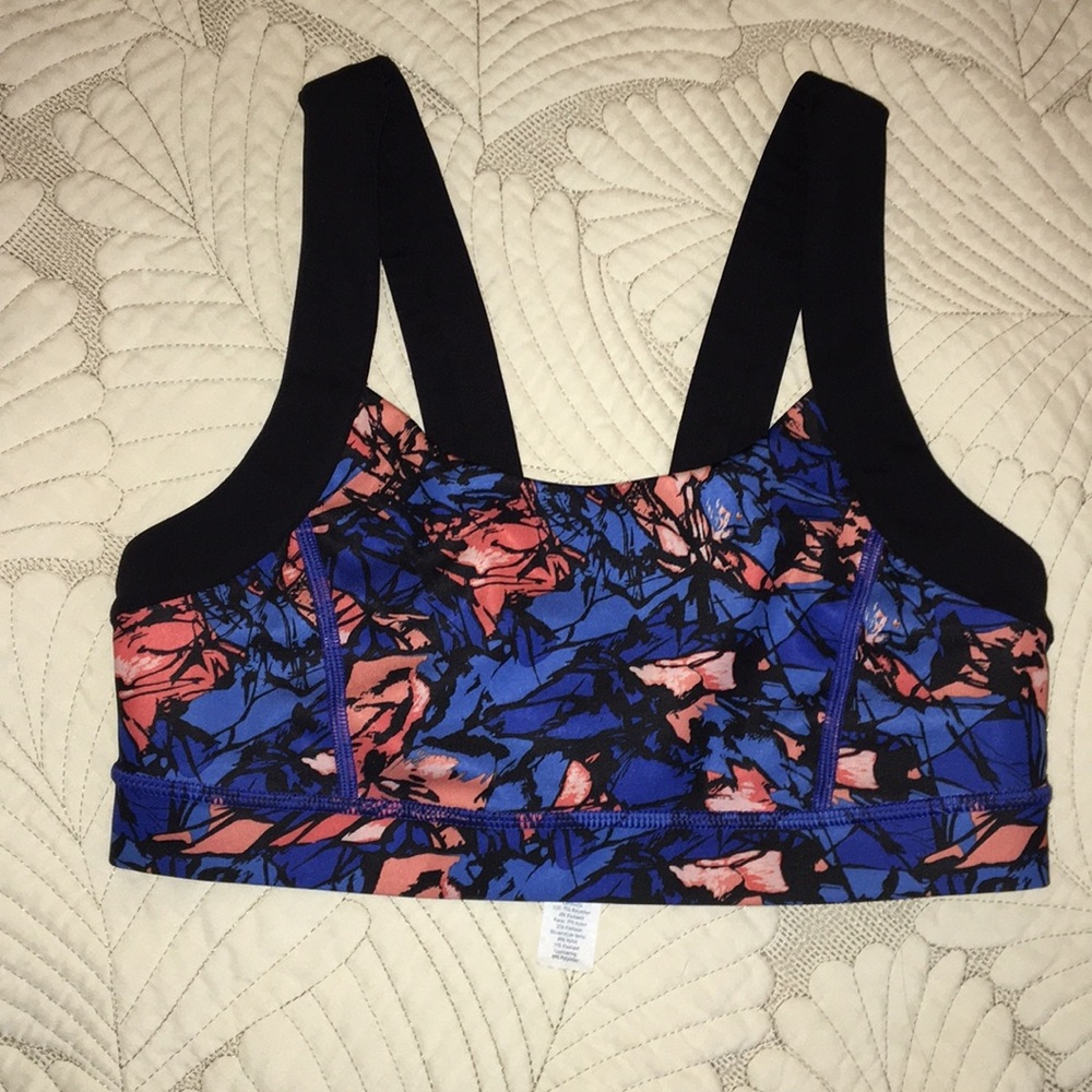 Rare Lululemon Pavement Pusher Bra size 6